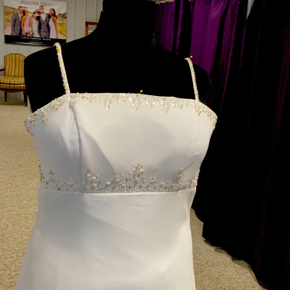 White empire wedding dress witnessed edge